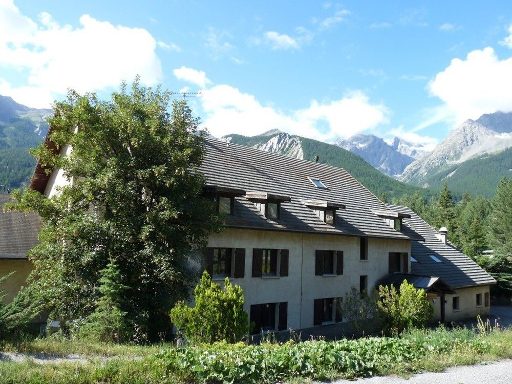 Auberge De Violaine Le Monetier-les-Bains Luaran gambar