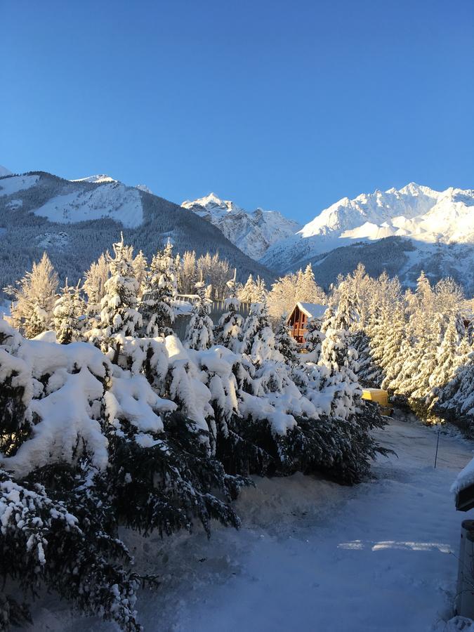 Auberge De Violaine Le Monetier-les-Bains Luaran gambar